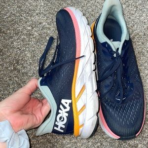 Hoka Clifton 7